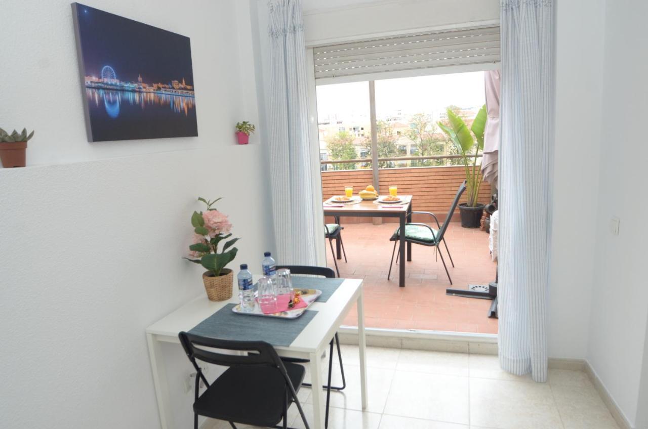 Habitacion Grande Con Terraza Privada, Malaga Centro Exterior foto